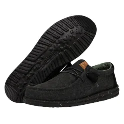 Wally Washed Canvas - Black/Black -Heydude Shop FW23 M 40296 060 WALLY WASHED CANVAS BLACK BLACK LEFT PAIROUTSOLE
