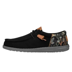 Wally Funk Oasis - Black